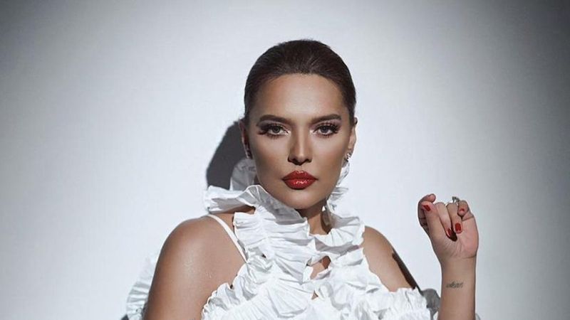 Demet Akalın Dubai tatilinde