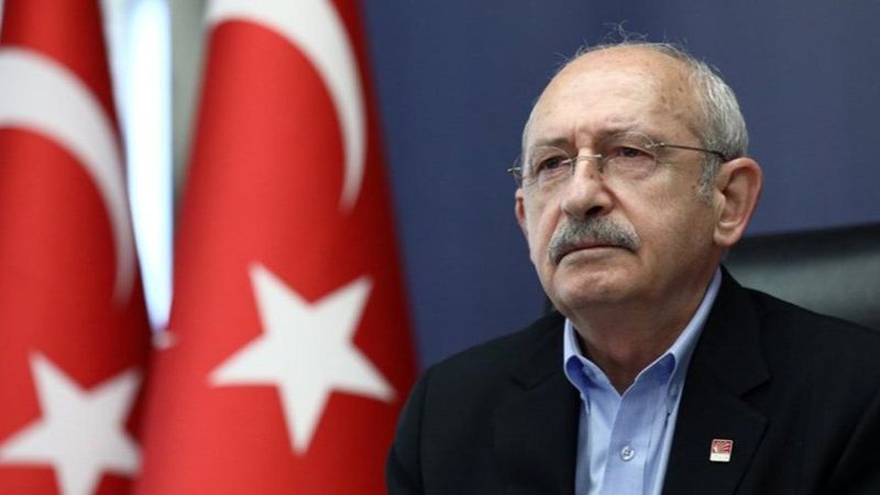 Kemal Kılıçdaroğlu, 17 Ağustos depreminde hayatını kaybedenleri andı