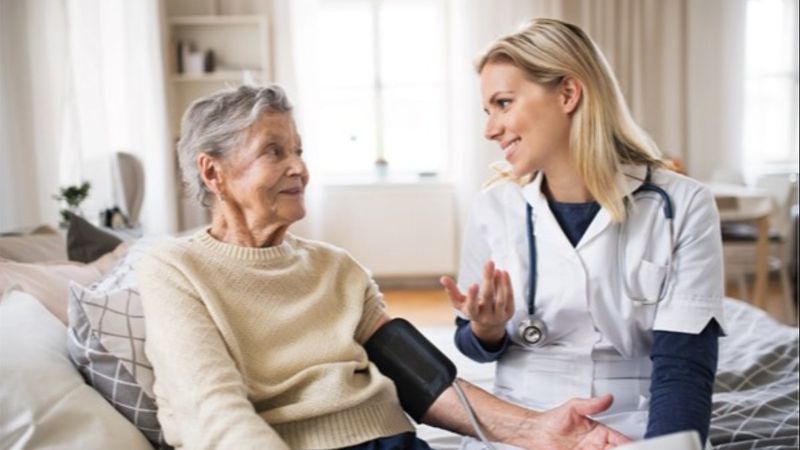 Engelli ve yaşlı bakım evleri için koronavirüs rehberi