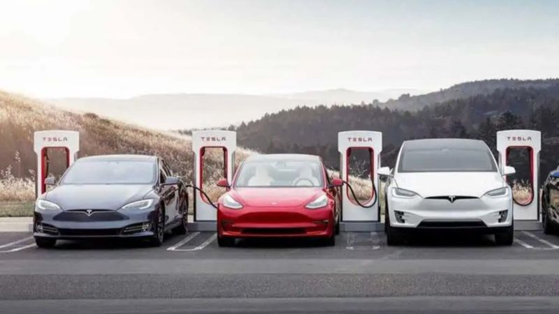 Tesla, Çin'de satılan 67 bin 698 otomobili geri çağırdı