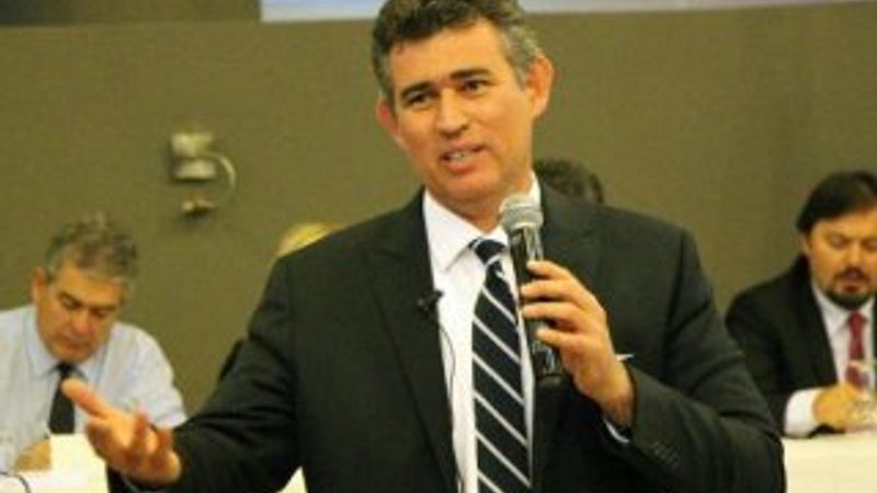 Avukatlar, Metin Feyzioğlu'nun istifa etmesini istiyor