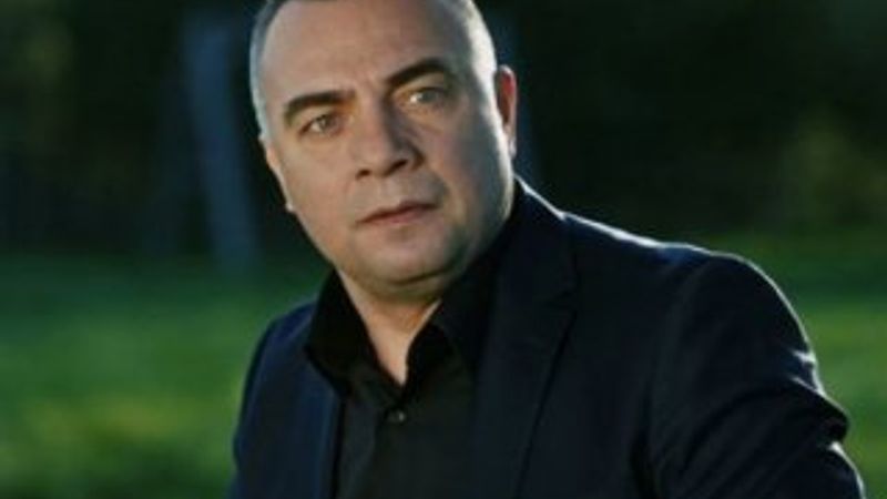 Oktay Kaynarca: Pembe pantolon mu asla