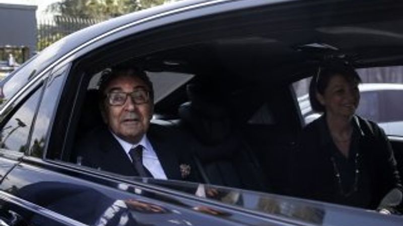 Aydın Doğan, medyaya geri dönecek iddiasını yalanladı