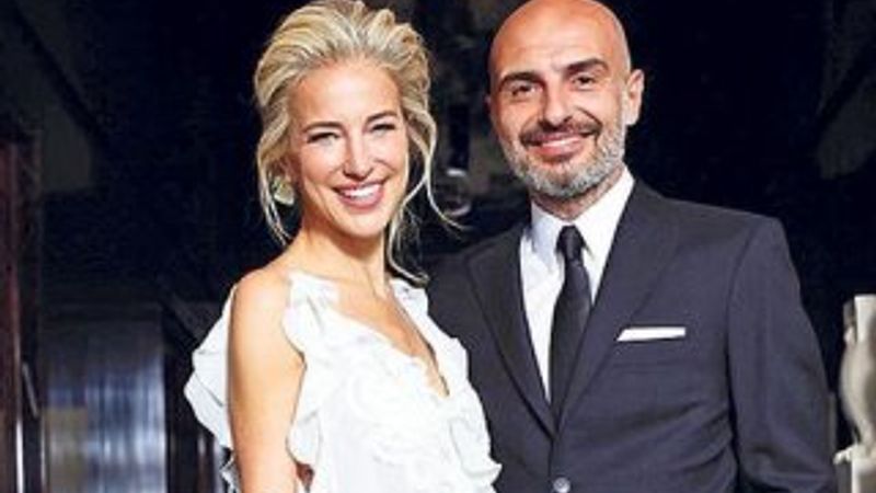 Burcu Esmersoy fotoğrafları silemedi