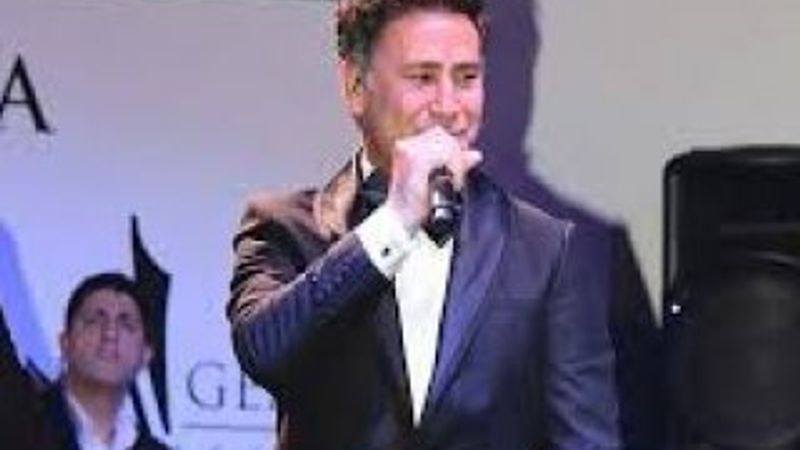 İzzet Yıldızhan: Demet Akalın hain