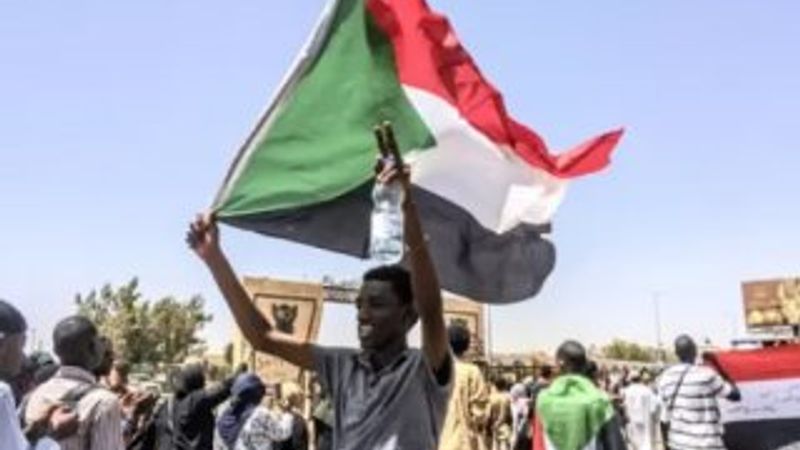 Sudan'da sokağa çıkma yasağı uyarısı