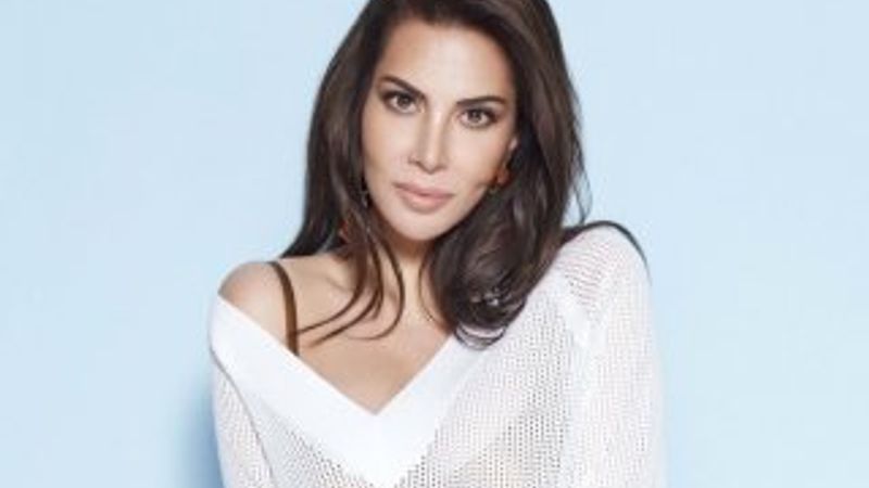 Ebru Yaşar'ın evini böcek bastı