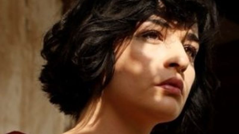 Gonca Vuslateri sahnede fenalaştı