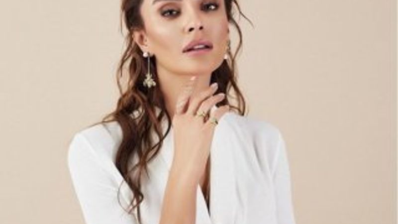 Özge Ulusoy: Bir uzaylı istilası kaldı