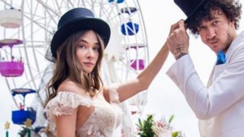 Maymun, Müge Boz'un telefonunu çaldı