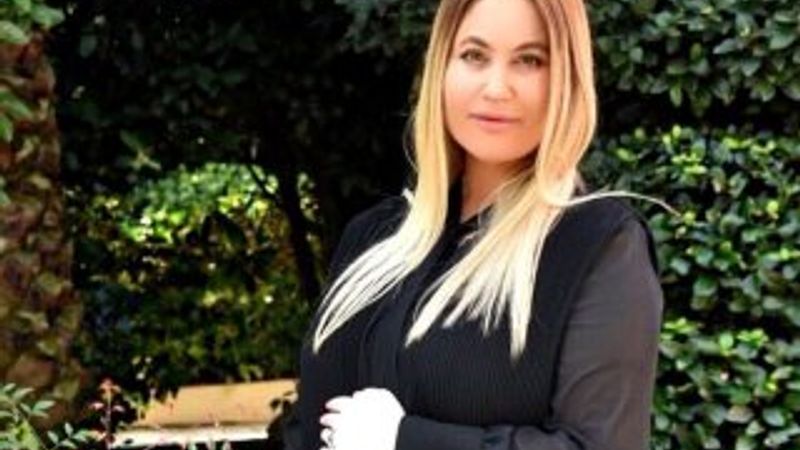 Mehmet Ali Erbil'in kızı Sezin doğurdu