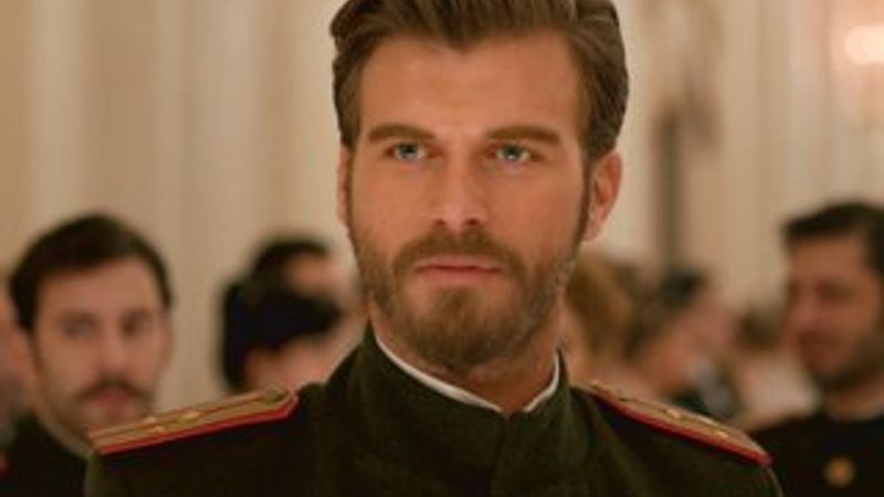 Kıvanç Tatlıtuğ'dan Atatürk açıklaması