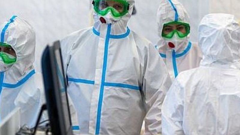 Virüs şüphesiyle hastaneye getirilen 2 kişi dehşet saçtı