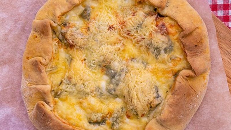 Lezzeti hamurunda: Pazılı Açık Börek #evdepişir