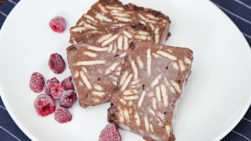 Küçüklüğünüze götürecek Mozaik Pasta tarifi #evdepişir