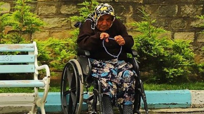 Darülaceze'de buruk Anneler Günü