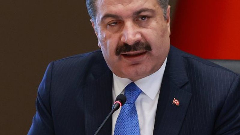 Sağlık Bakanı Koca: Hemşirelerimiz bir kahraman