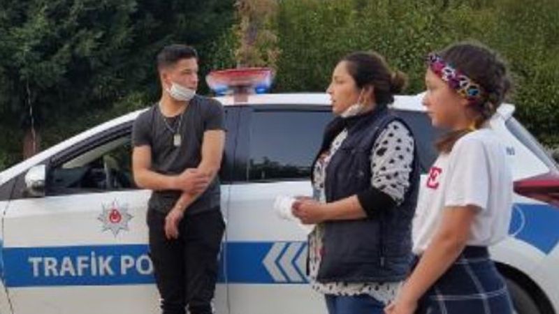 Ehliyetsiz genç ve annesi ceza yazılmaması için dil döktü