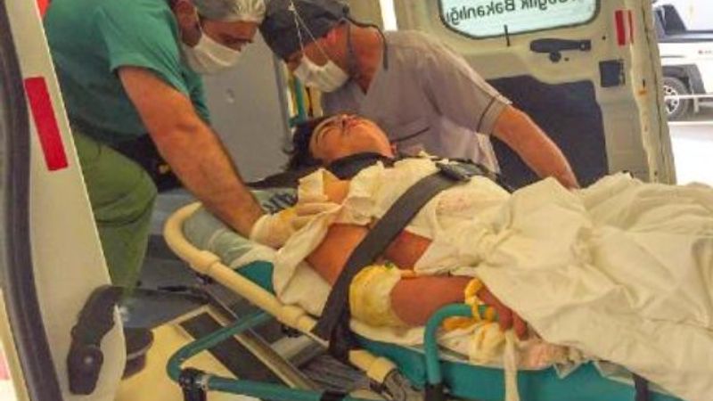 Antalya'da, serada akıma kapılan genç ağır yaralandı