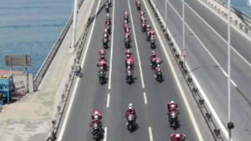 İstanbul polisinin 19 Mayıs korteji