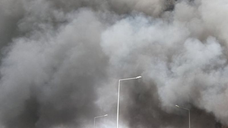 Ankara'da, medikal malzeme fabrikasında yangın çıktı