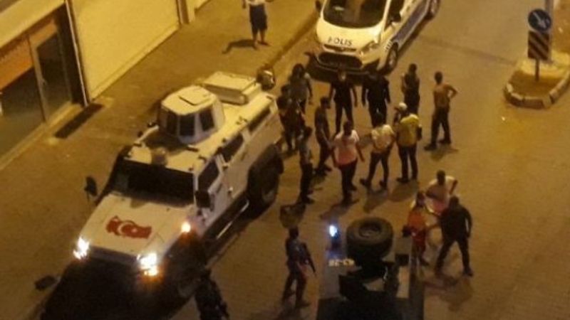 Şanlıurfa'da, çocukların kavgası mahalleyi karıştırdı