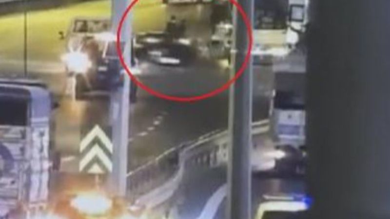 Bayrampaşa'da alkollü sürücü polise çarptı