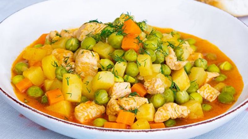 Görsel şölen: Tavuklu Bezelye #evdepişir