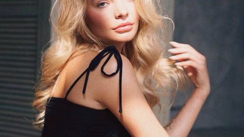 Peskov'un kızı Yelizaveta'dan Sarışınlar Günü paylaşımı