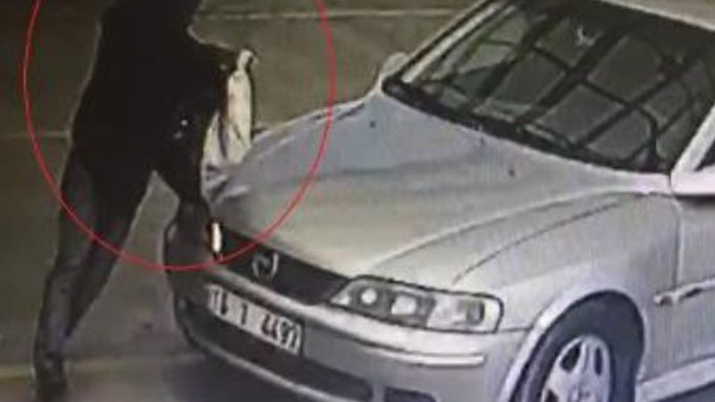 Bursa'da 54 yaşındaki adam kendi aracında vuruldu