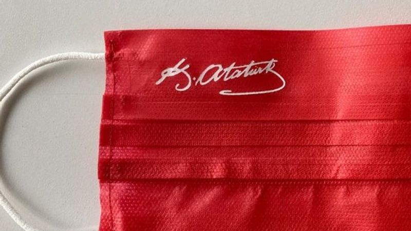CHP, Atatürk imzalı maskeleri çöpe atmıyor