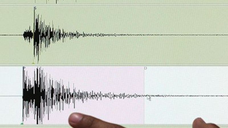 Endonezya'da 7.1 büyüklüğünde deprem