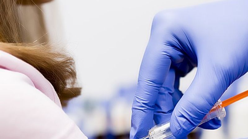 Okul çağı aşılamaları aile hekimliklerinde yapılacak