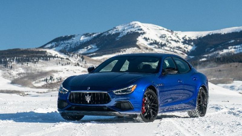 Maserati'nin ilk hibrit aracı Ghibli, Türkiye'ye geliyor