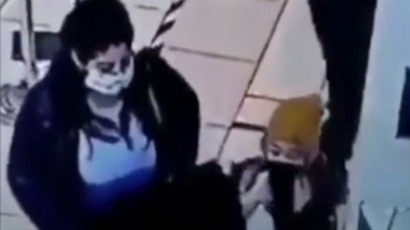 Güvenlik görevlisi çocuğun yüzüne dezenfektan sıktı