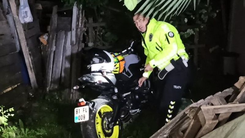 Düzce'de polisin üzerine motosiklet sürdü