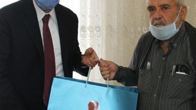 Namaz için stada giremeyen Osman Amca'ya seccade hediyesi