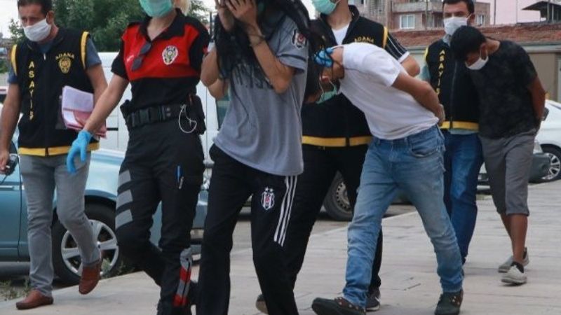Adana'da otomobilli kapkaççılar tutuklandı