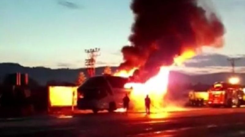 Zonguldak'ta yolcu otobüsü yandı