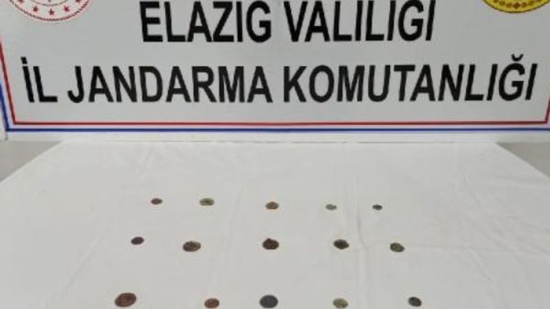 Elazığ'da Roma dönemine ait 20 sikke ele geçirildi
