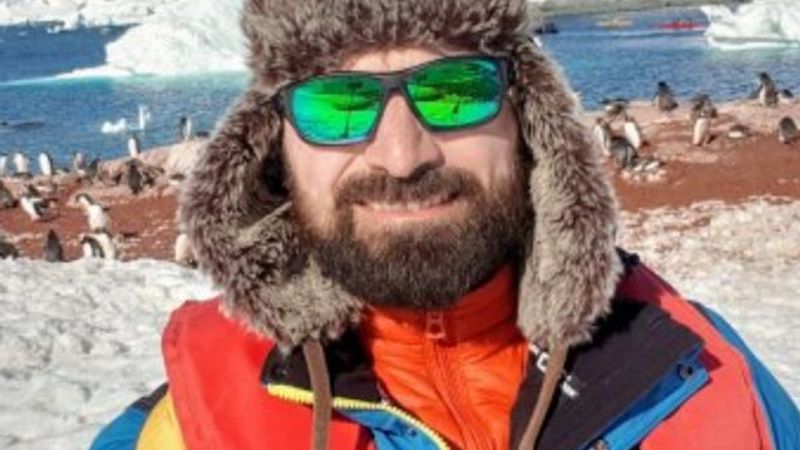 Bestseller yazar Rövşen Abdullaoğlu ile kitapları ve seya