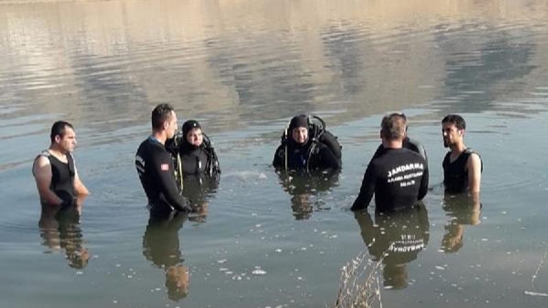 Diyarbakır'da yeğenini kurtarmak isterken boğuldu