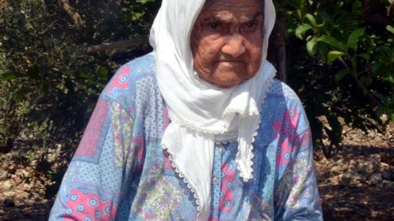 Antalya'da bir kız kardeş 119 diğeri 101 yaşında