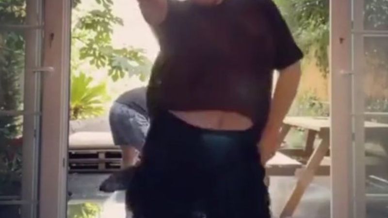 Esra Dermancıoğlu'ndan dans şov