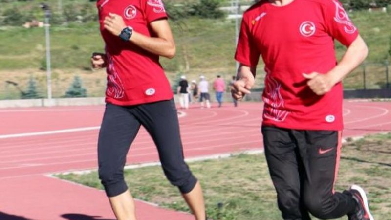 Olimpiyatlara koşan milli çift bir türlü evlenemedi