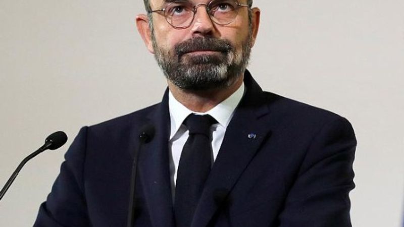 Fransa Başbakanı Philippe istifa etti