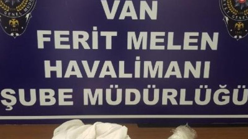 Van'da iç çamaşırından metamfetamin çıktı