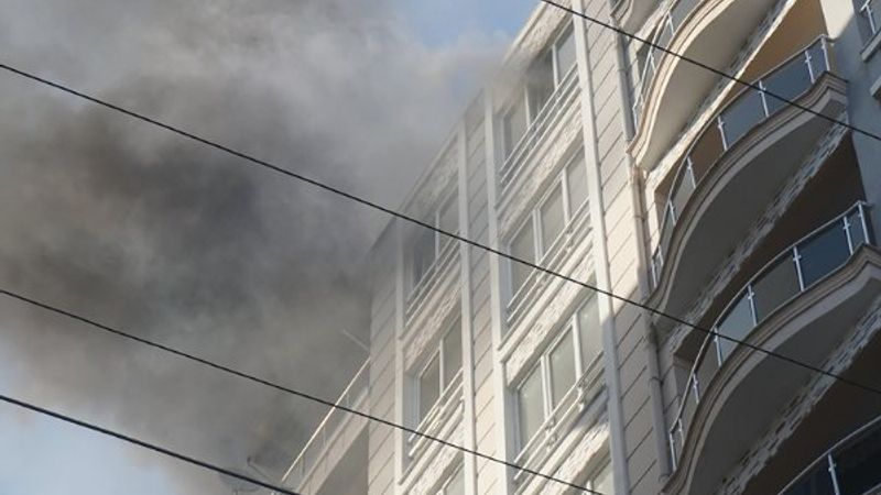 Balıkesir'de bir kişi ayrıldığı sevgilisinin evini yaktı