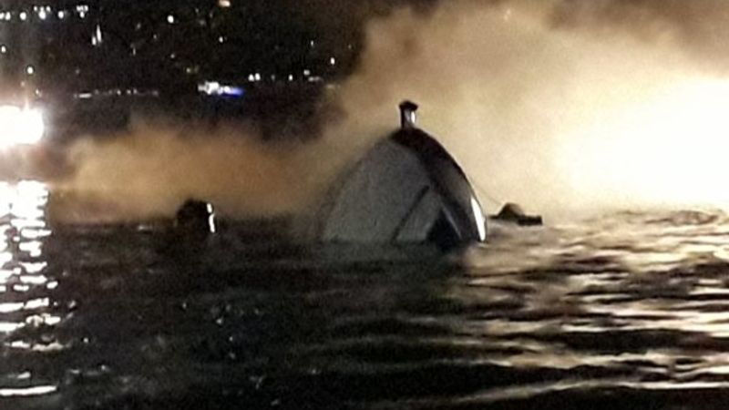 Bebek'te tekne yangını
