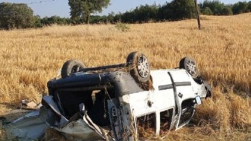 Uşak'ta cenazeye giden araç kaza yaptı: 2 ölü, 2 yaralı